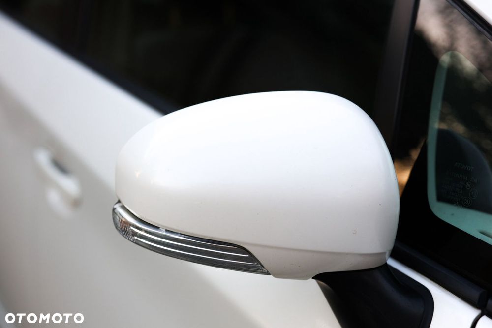 Toyota Prius (Hybrid) Comfort - 15