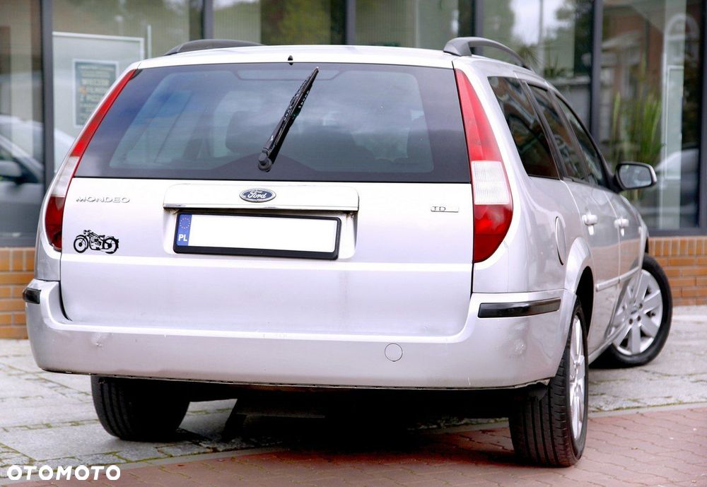 Ford Mondeo 2.0 TDCi Ghia - 16