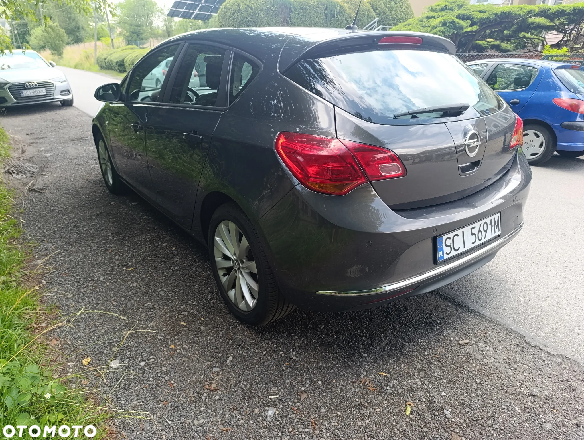 Opel Astra 1.4 Turbo Exklusiv - 2