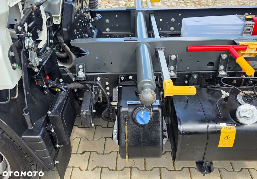 Mitsubishi Fuso Canter - 30