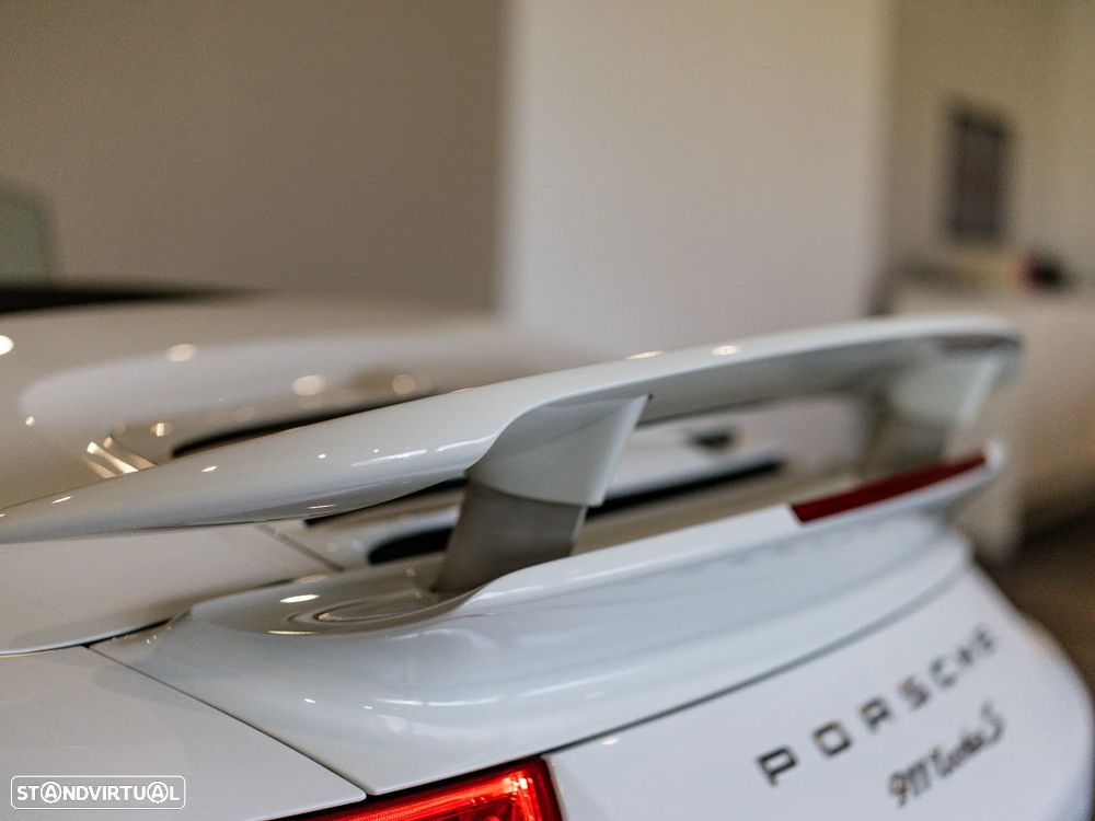 Porsche 911 (991) Turbo S Cabriolet - 31