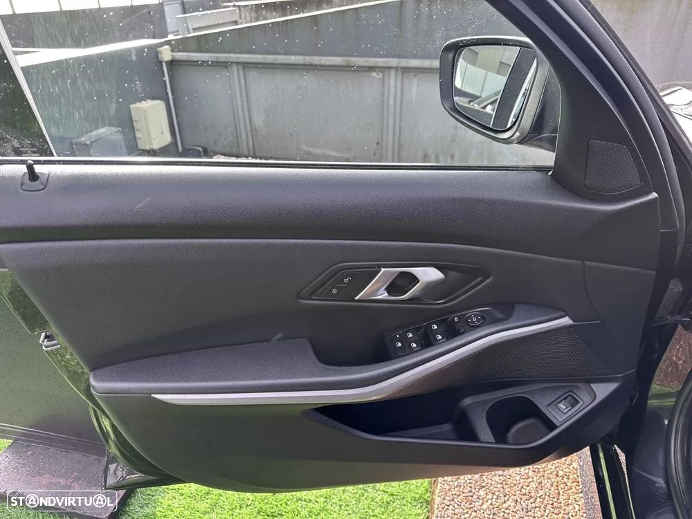 BMW 318 d Aut. Edition M Sport Shadow - 29