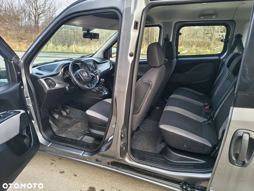 Fiat Doblo 1.4 16V Emotion - 15