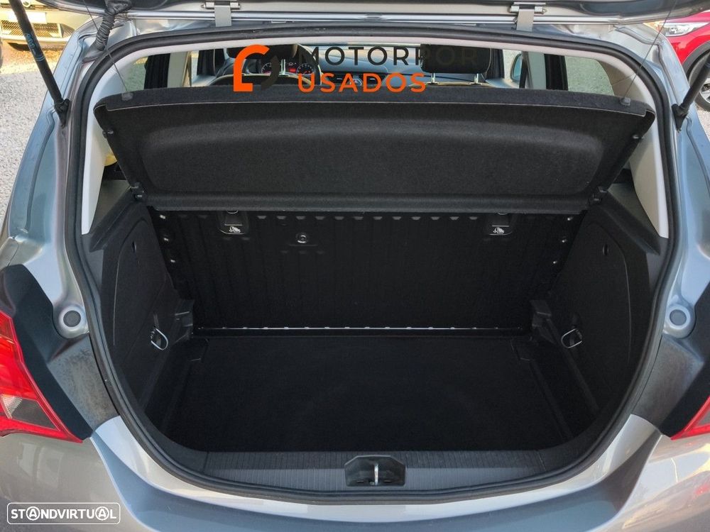 Opel Corsa 1.2 120 Anos - 6