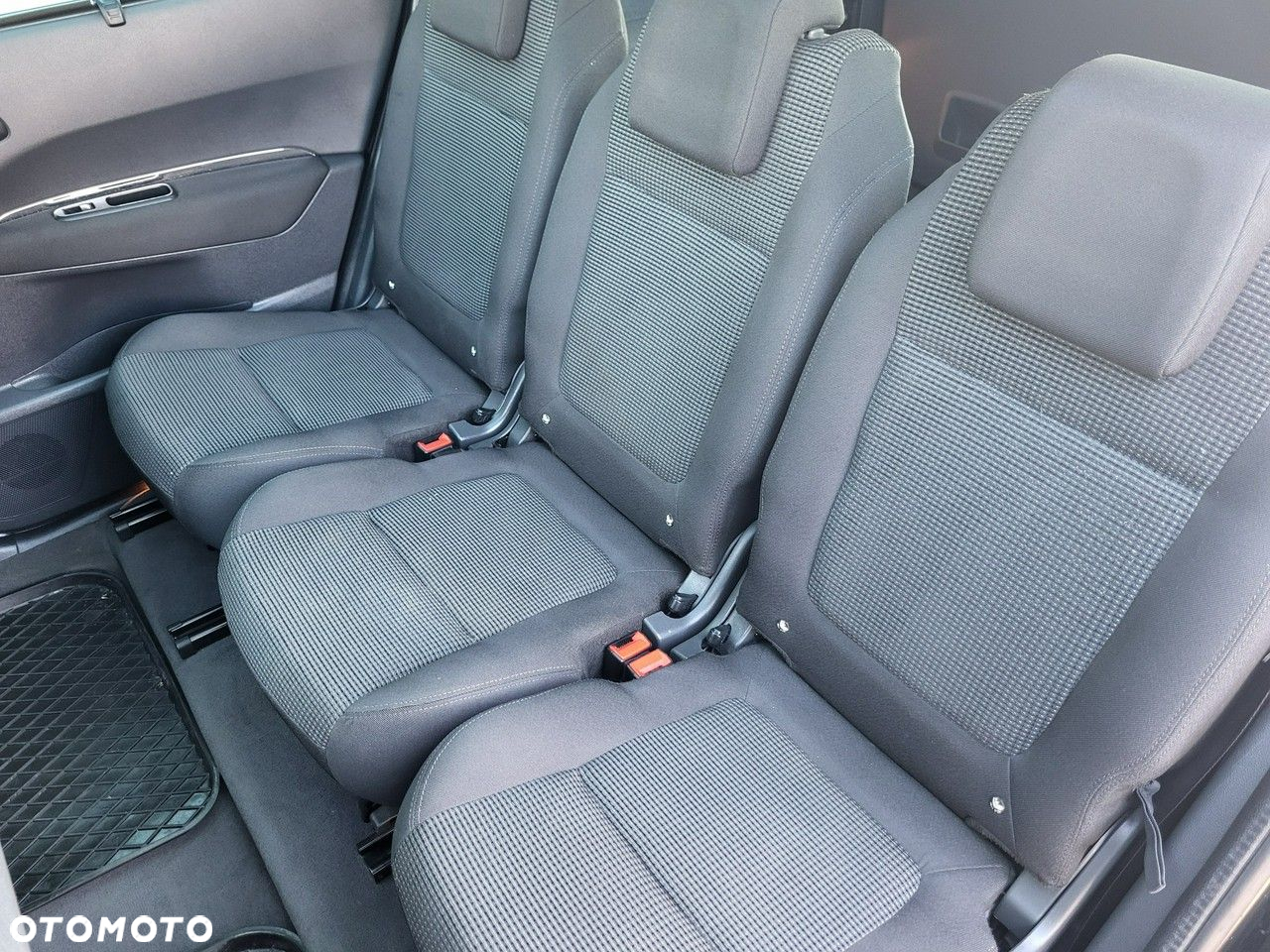 Peugeot 5008 2.0 BlueHDi Active 7os - 26