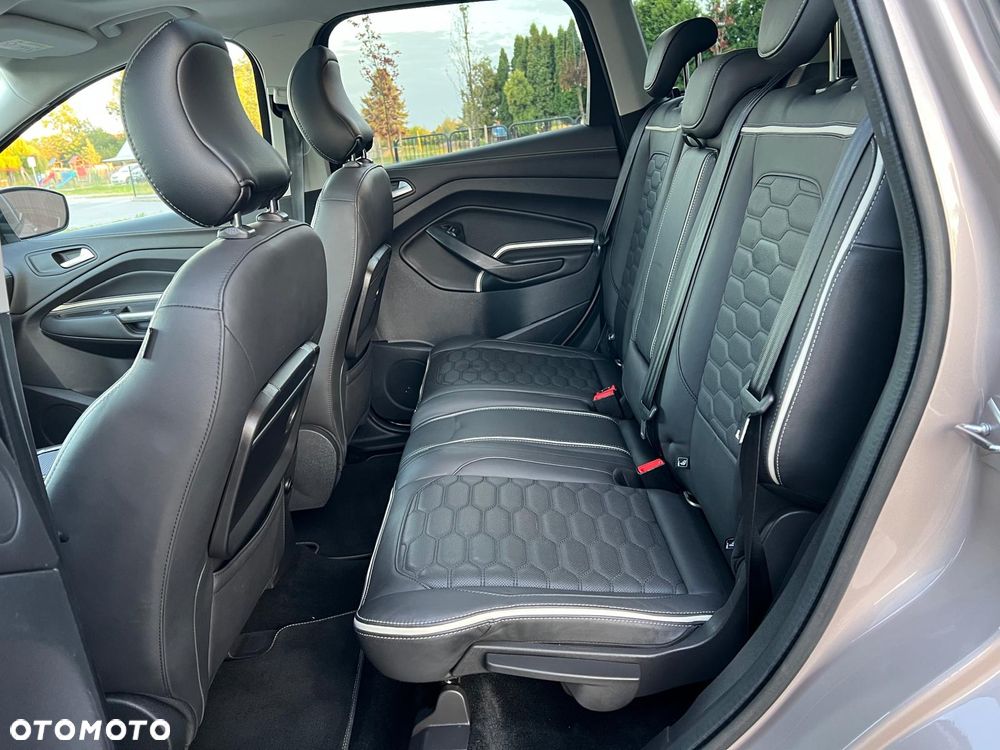 Ford Kuga - 22