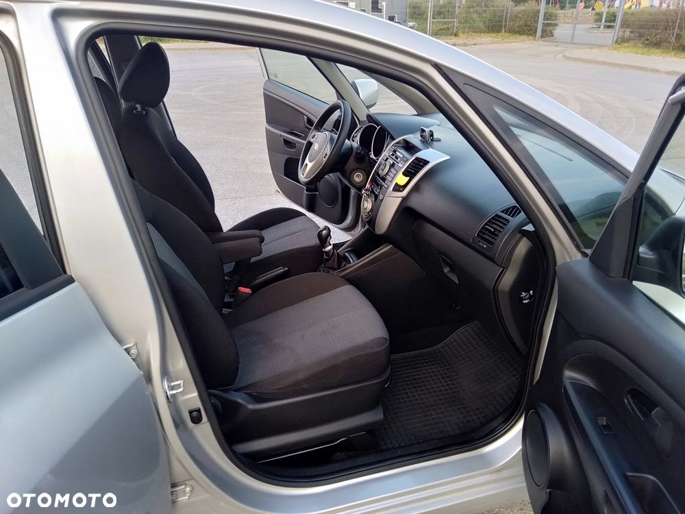 Kia Venga 1.4 L - 11