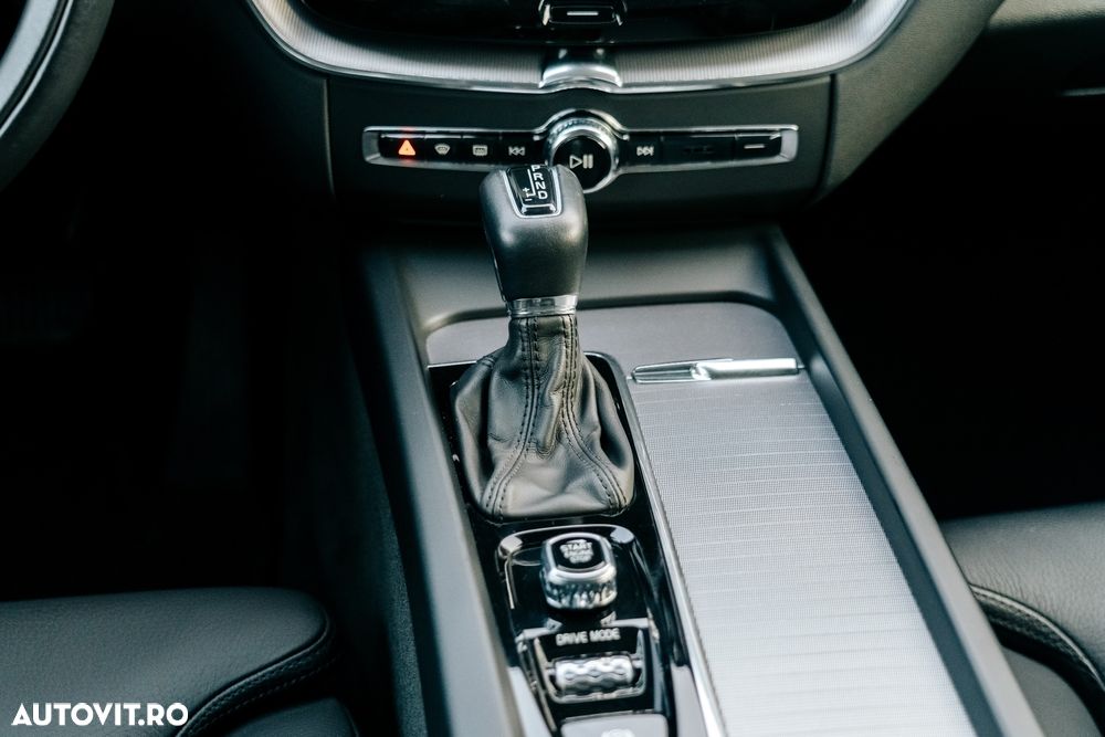 Volvo XC 60 D4 Geartronic Inscription - 12