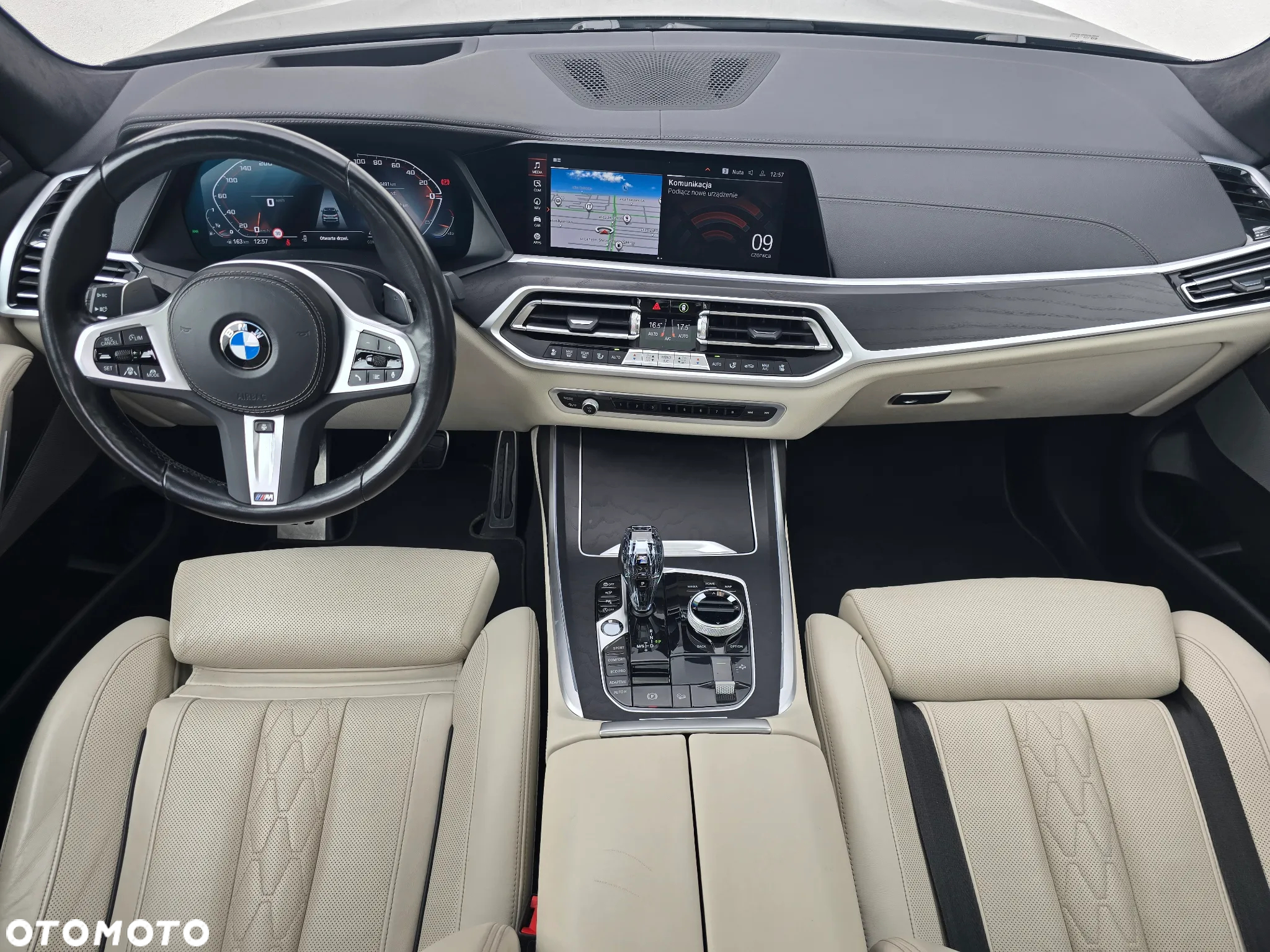 BMW X7 M50i sport - 12