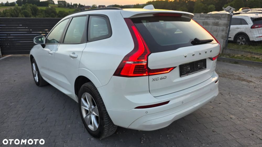 Volvo XC 60 B4 D AWD Momentum - 6