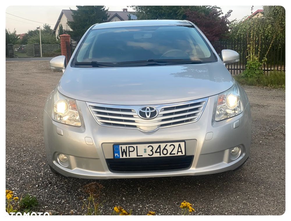 Toyota Avensis 1.6 - 14