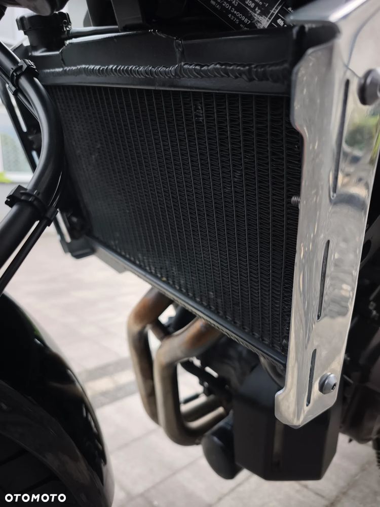Yamaha XSR - 26