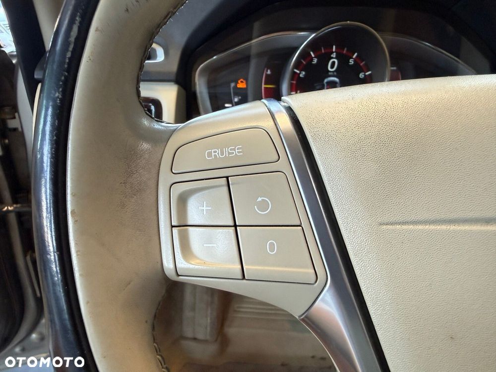 Volvo XC 70 - 29