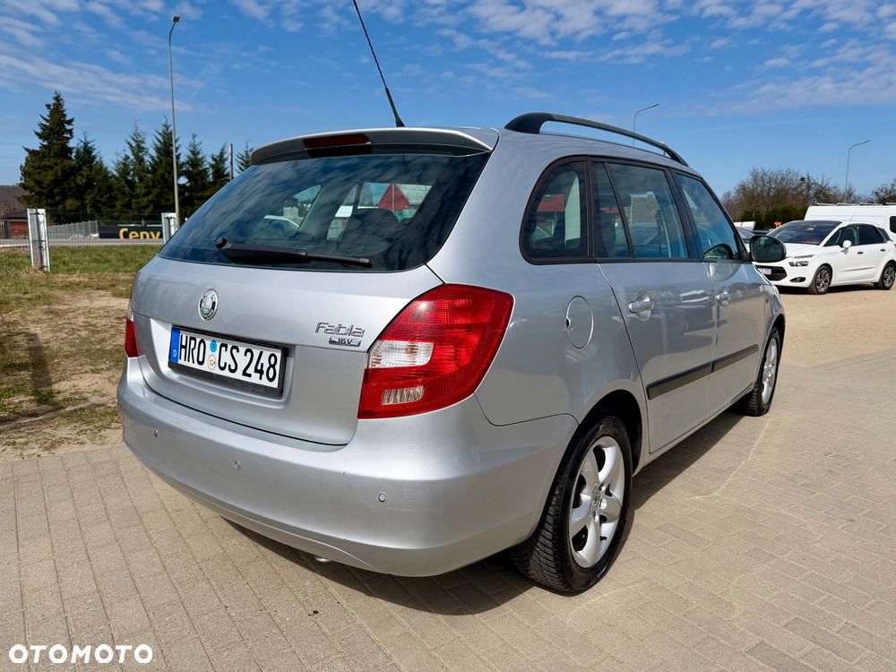 Skoda Fabia 1.4 16V Style - 4