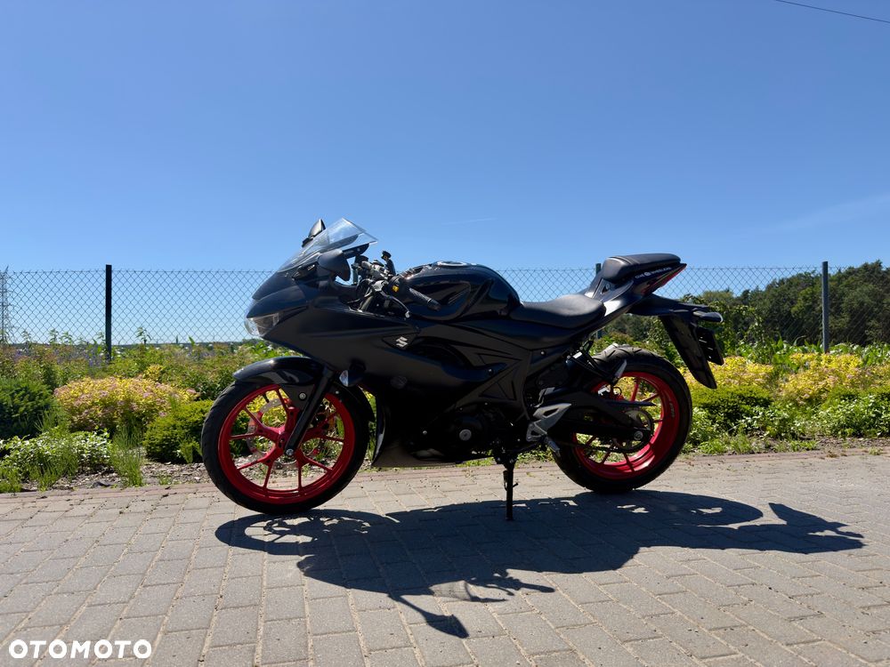 Suzuki GSX-R - 3