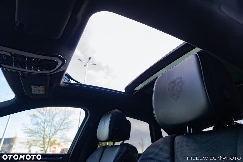 Porsche Macan - 10