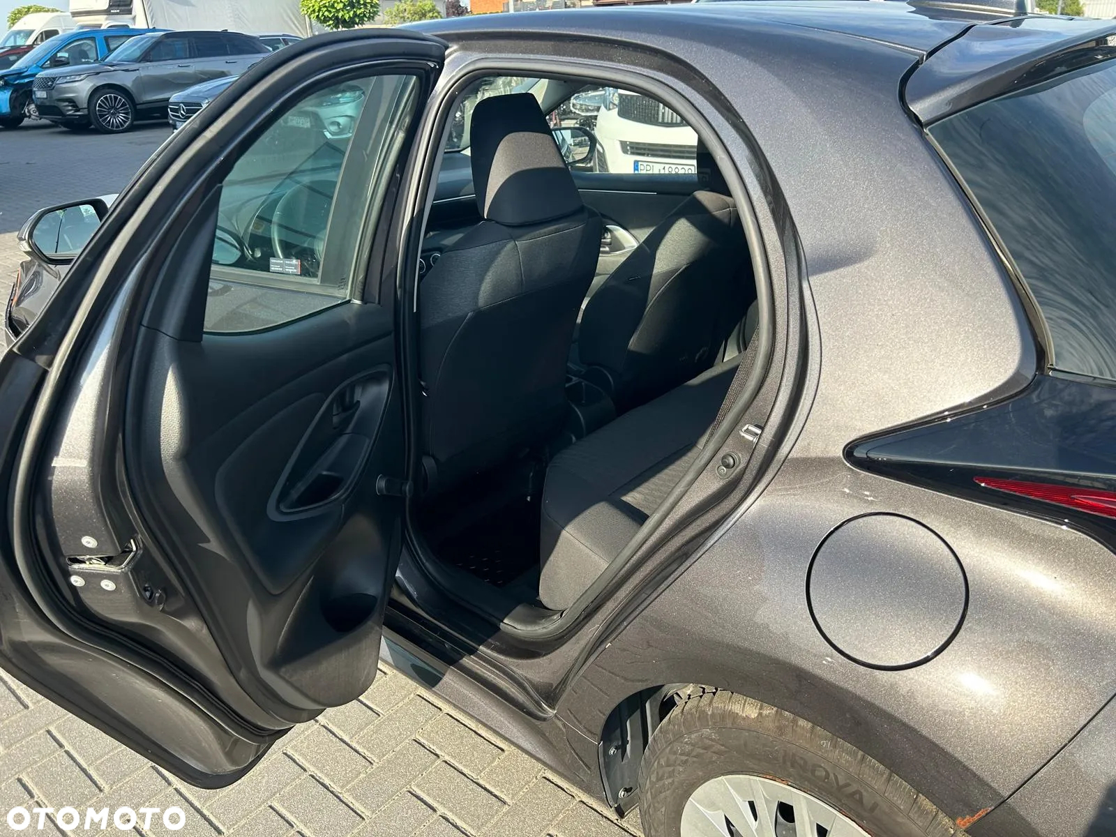 Toyota Yaris 1.5 Comfort CVT - 25