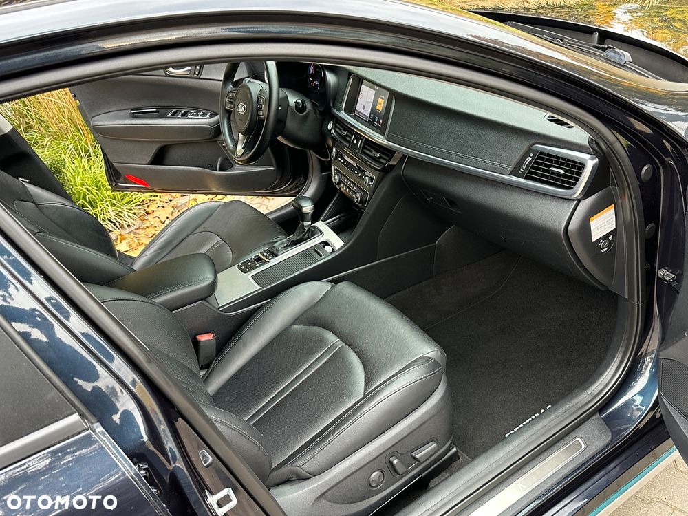 Kia Optima Plug-in Hybrid - 5