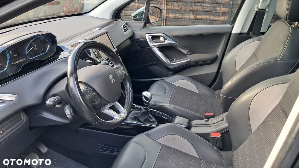 Peugeot 2008 1.6 BlueHDi Allure - 6