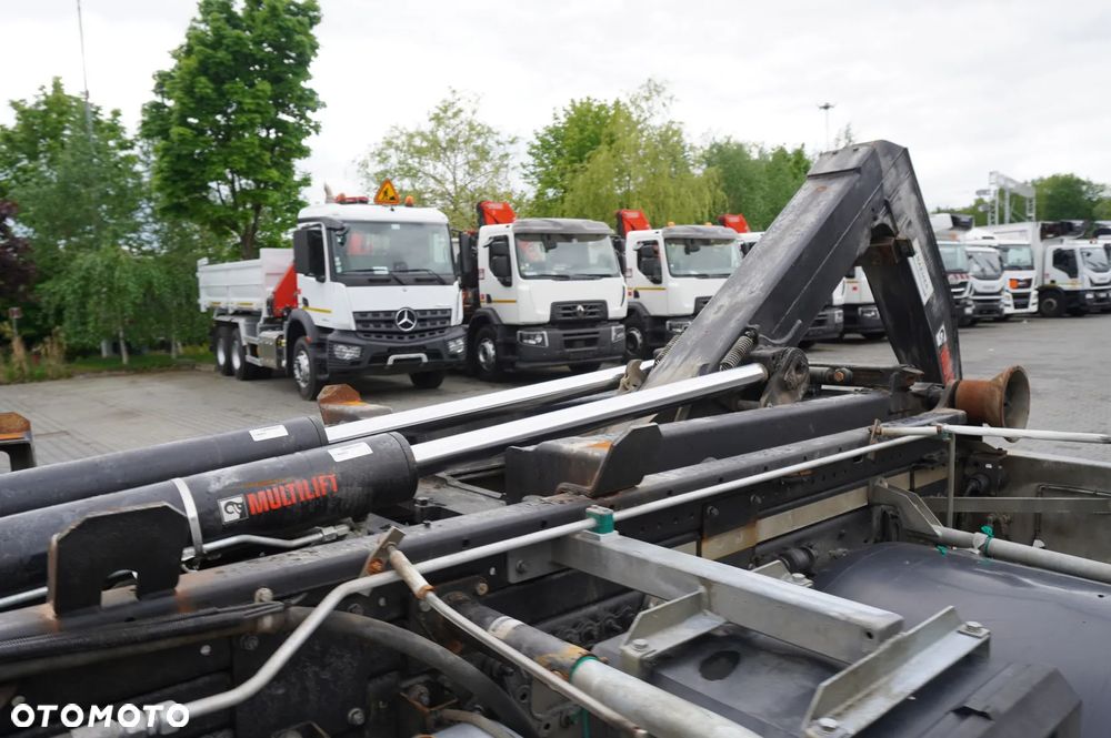 MAN TGM 13.290 / 4x4 / 30 tys. km!!! / hakowiec HIAB XR8S3250 / DMC 15 ton - 17