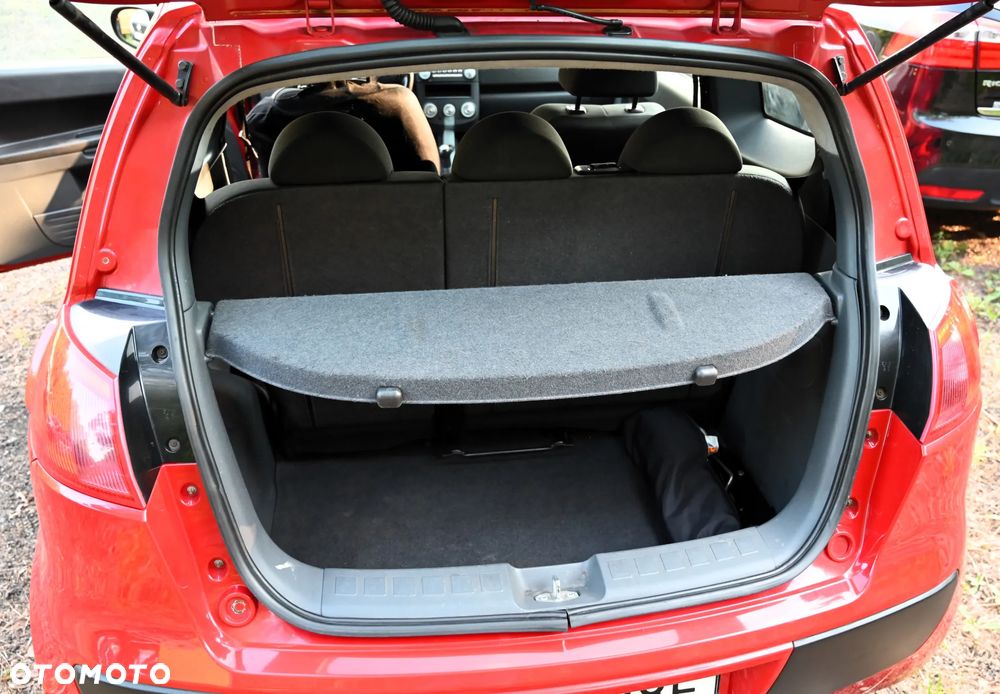 Mitsubishi Colt - 14