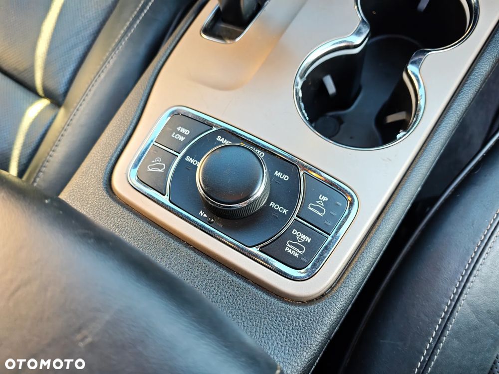 Jeep Grand Cherokee 3.6 V6 Overland - 11