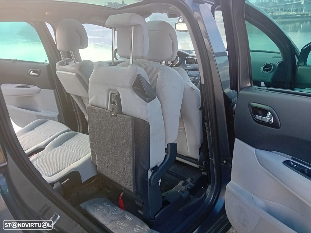 Peugeot 5008 1.6 HDi Premium - 33