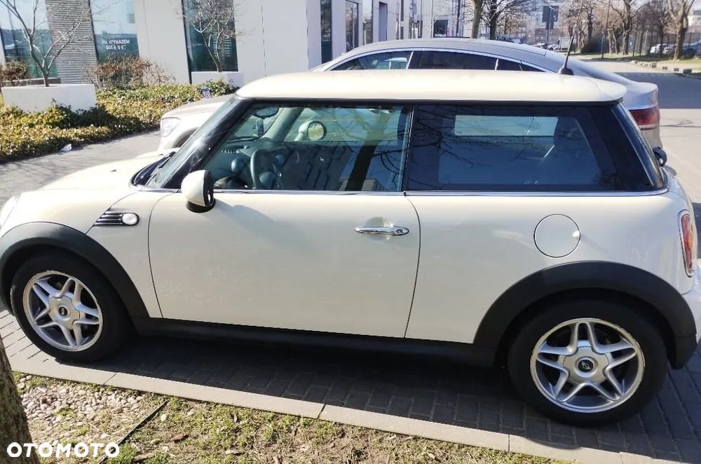 MINI ONE Standard - 7