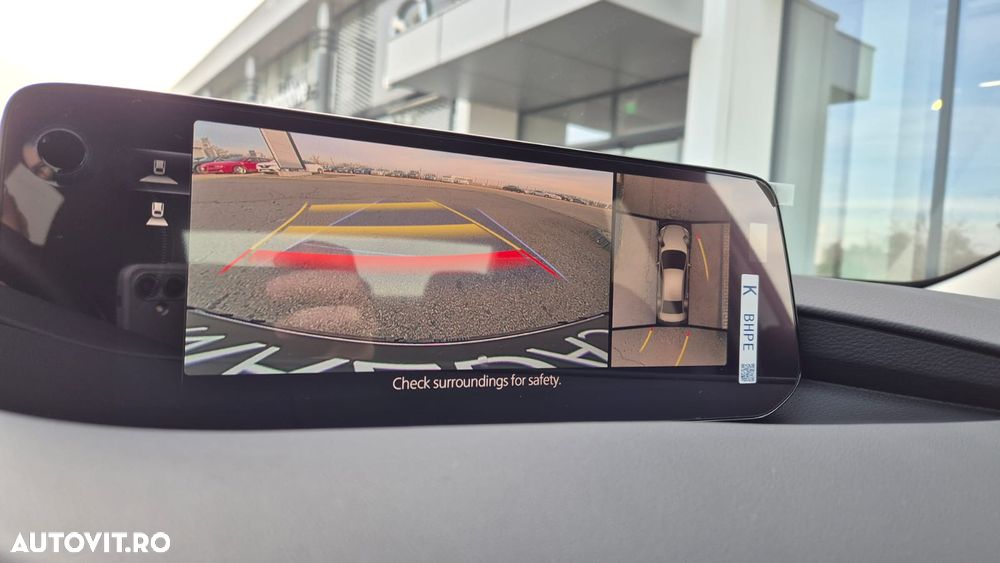 Mazda 3 e-Skyactiv X186 AT MHEV Exclusive-Line - 11