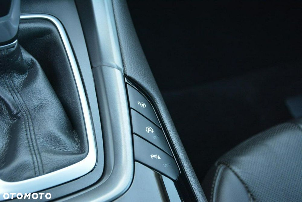 Ford Mondeo 2.0 TDCi Start-Stopp PowerShift-Aut Titanium - 36