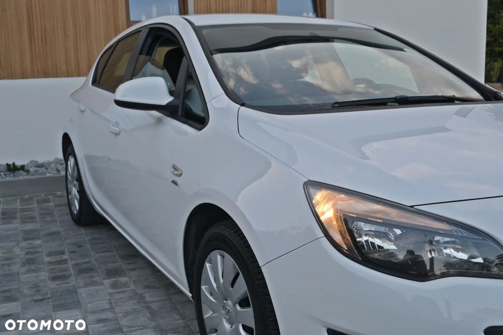Opel Astra - 11