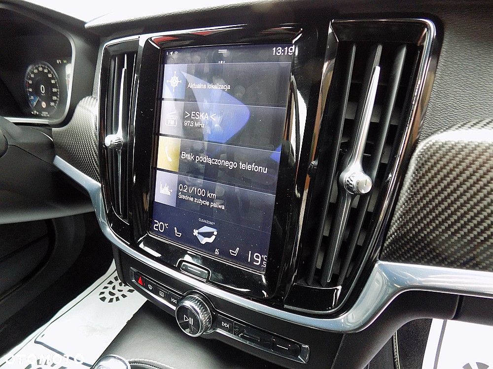 Volvo V90 T8 AWD Plug-In Hybrid R-Design - 23