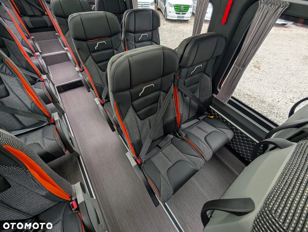 Mercedes-Benz Sprinter 519 - 23