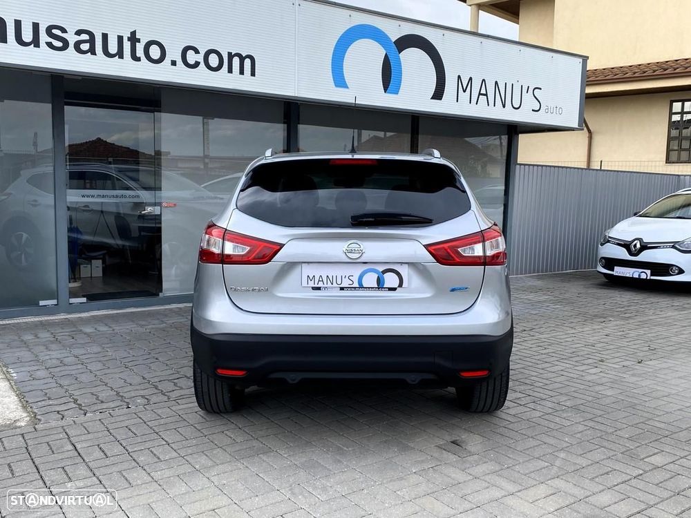 Nissan Qashqai 1.5 dCi N-Connecta - 9