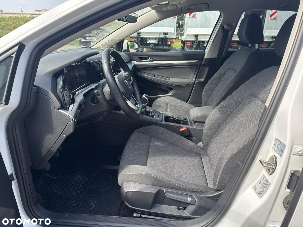 Volkswagen Golf VIII 1.5 TSI EVO Life - 11