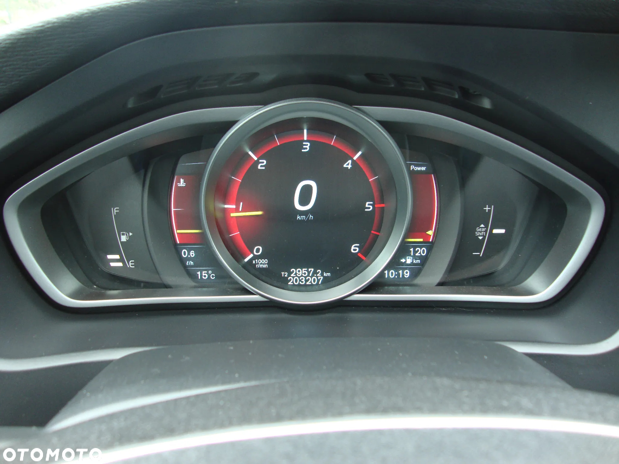 Volvo V40 - 32