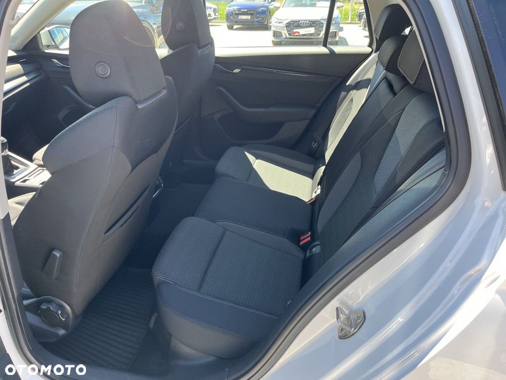 Skoda Octavia 2.0 TDI Ambition - 17