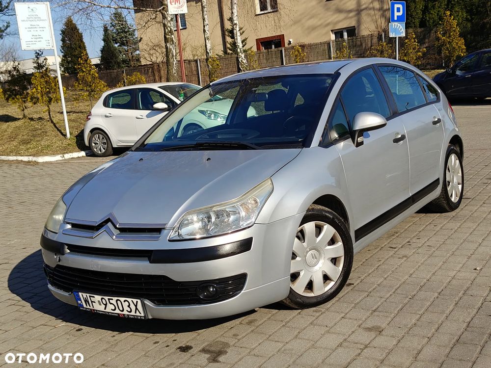 Citroën C4 1.4 16V Impress - 1
