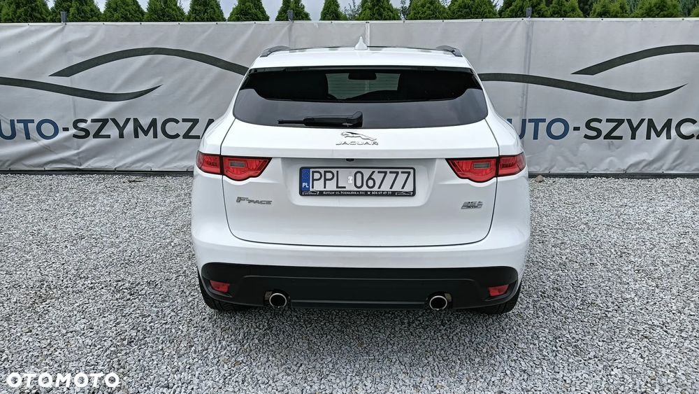 Jaguar F-Pace - 10