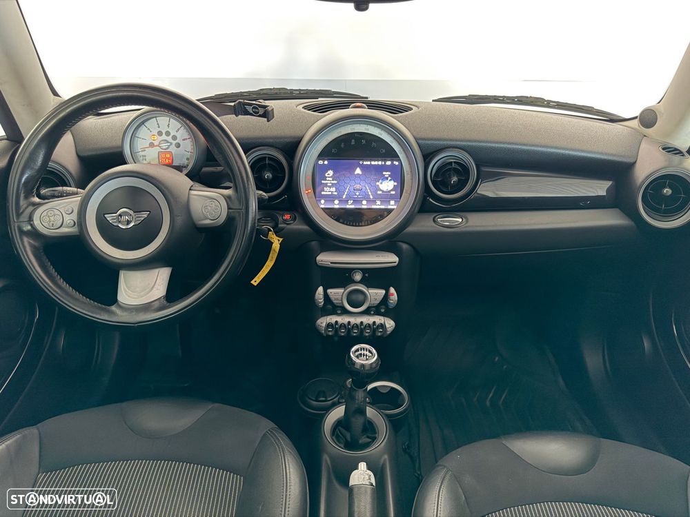 MINI Clubman Cooper D - 17
