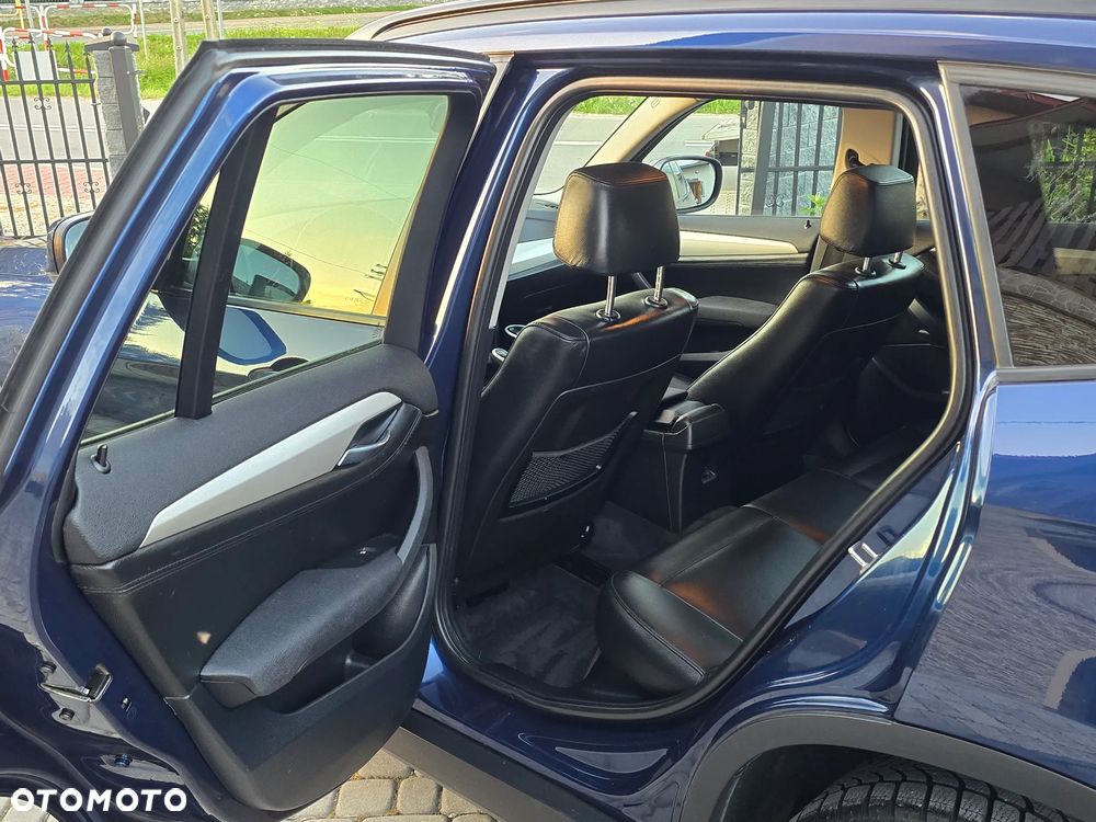 BMW X1 sDrive20d - 20
