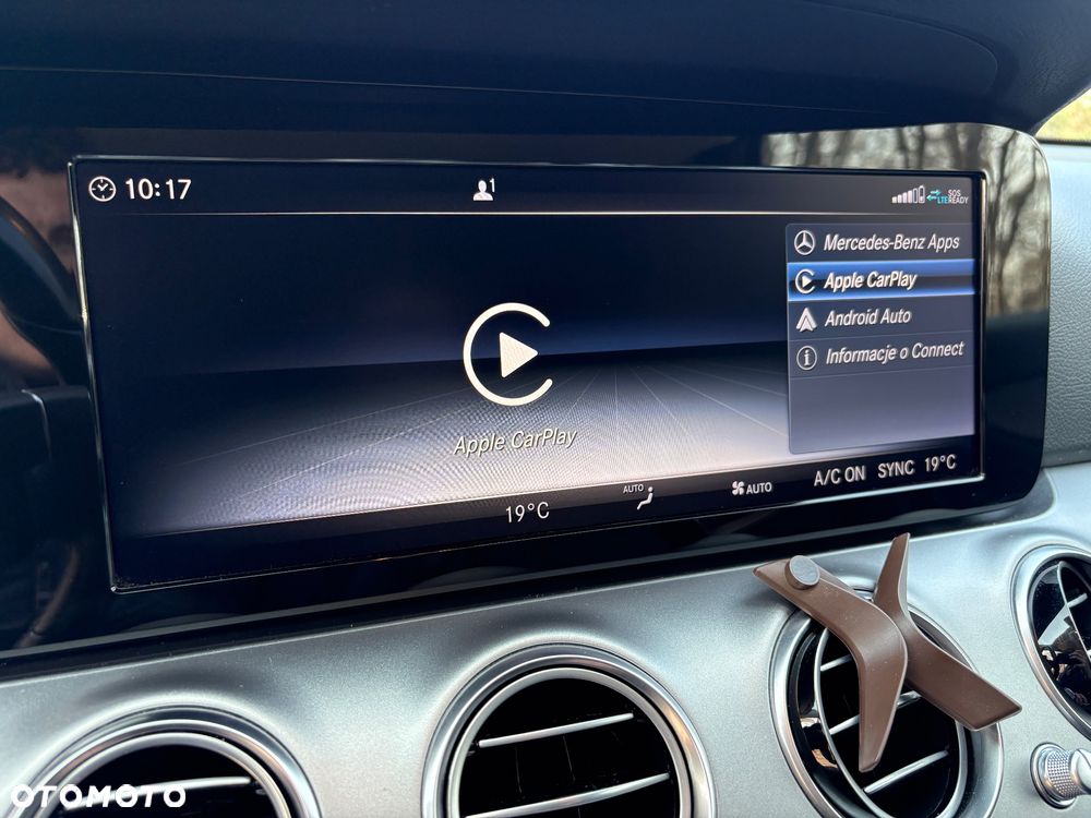 Mercedes-Benz Klasa E 300 de 9G-TRONIC Exclusive - 28