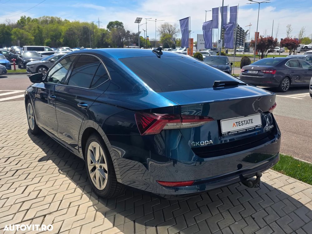 Skoda Octavia 2.0 TDI DSG Style - 10