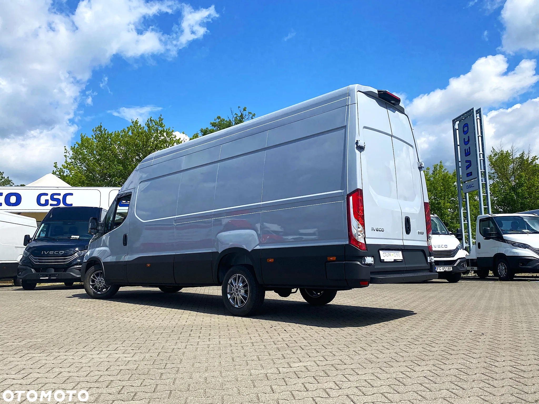 Iveco Daily 35S18HA8 V 3.0 Diesel 180 KM AT 8 L4H3 - 16
