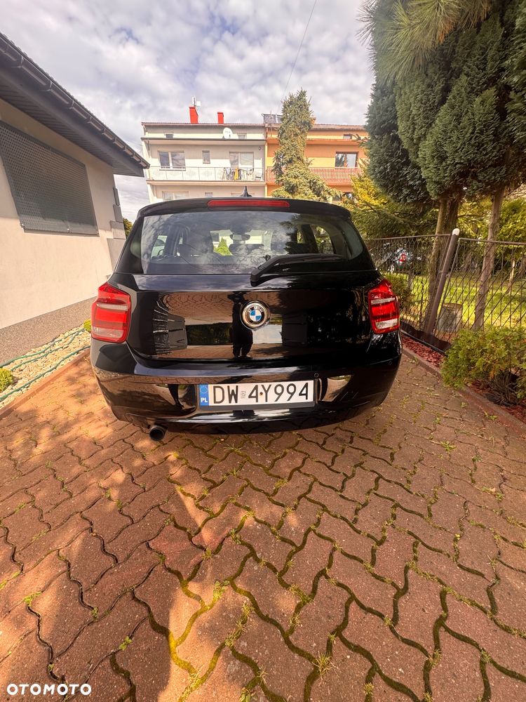 BMW Seria 1 116i - 5