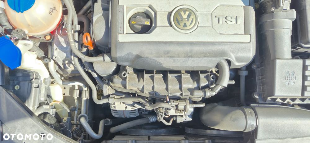 Volkswagen Passat 1.8 TSI Comfortline - 23