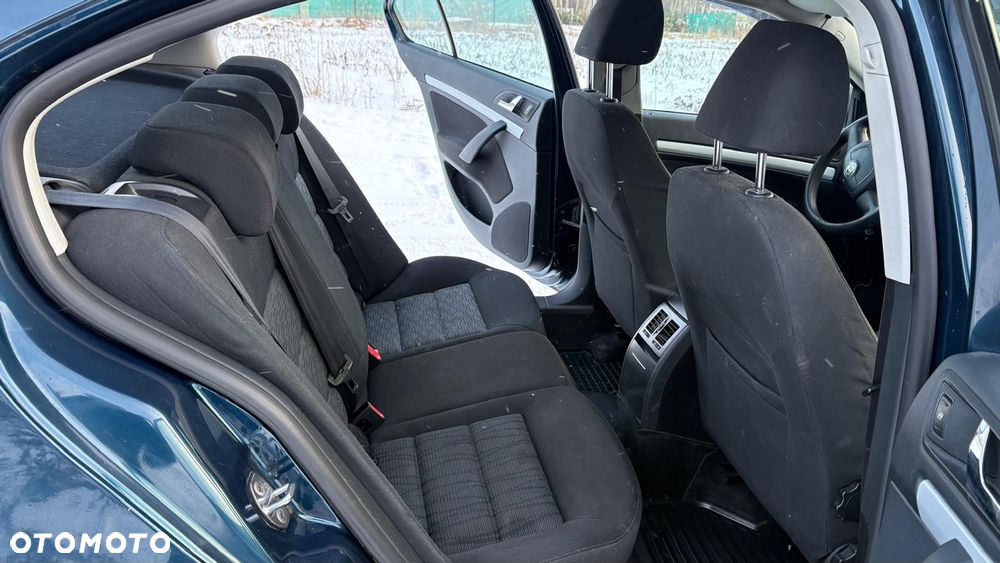 Skoda Octavia 1.6 TDI DPF Ambiente - 9