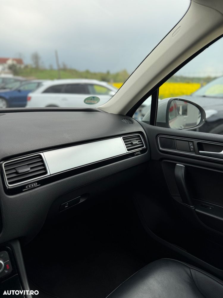 Volkswagen Touareg 3.0 V6 TDI SCR Blue Motion DPF Automatik - 13