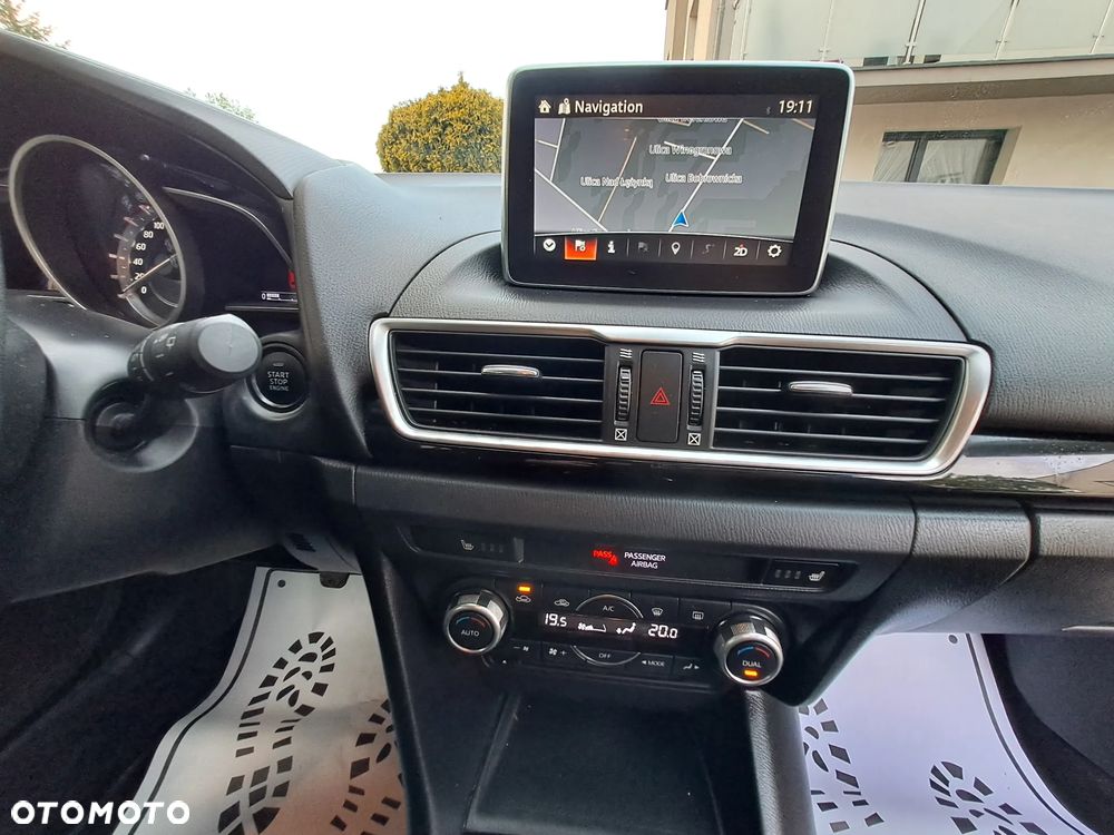 Mazda 3 - 9