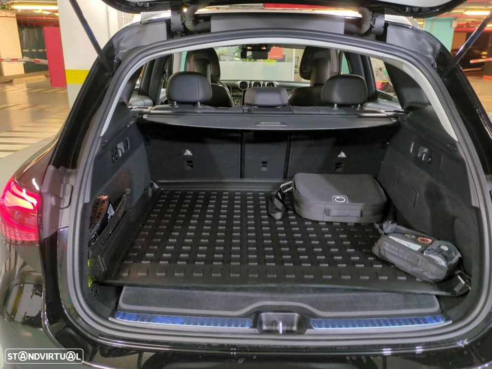 Mercedes-Benz GLC 300 e 4Matic - 11